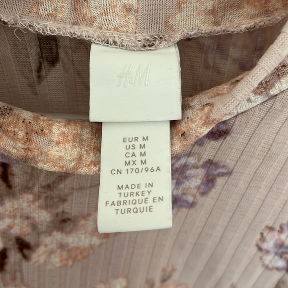 H&M Floral Sweater - Picture 2 of 4